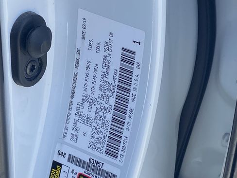 Certified 2020 Toyota Tacoma SR5 RWD image 31