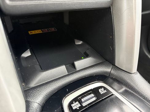 Certified 2024 Toyota Corolla Cross SE w/ Moonroof Package image 34