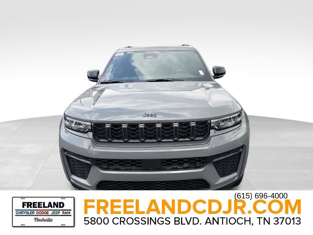New 2027 Jeep Grand Cherokee Altitude AWD/4WD image 8