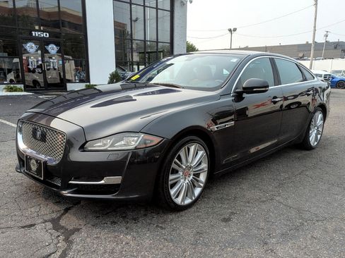 Used 2017 Jaguar XJ L Supercharged image 3