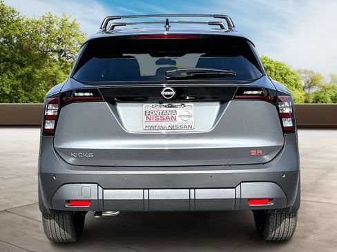 New 2026 Nissan Kicks SR w/ Cold Weather Package FWD image 4