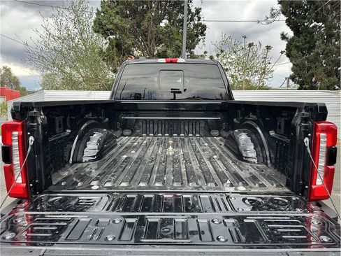 Used 2023 Ford F250 XLT w/ Black Appearance Package AWD/4WD image 29