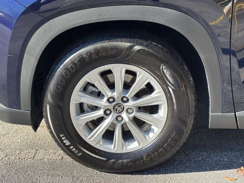 Used 2025 Toyota Grand Highlander XLE image 30