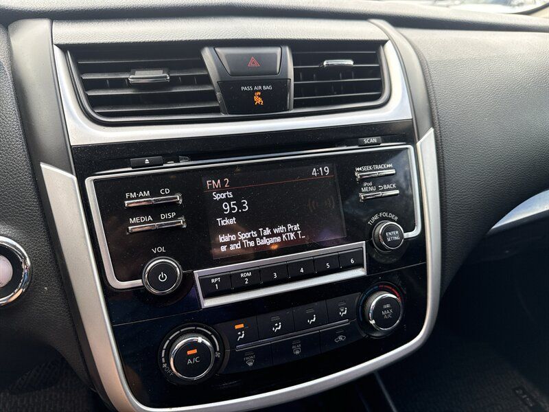 Used 2018 Nissan Altima 2.5 SR FWD image 32