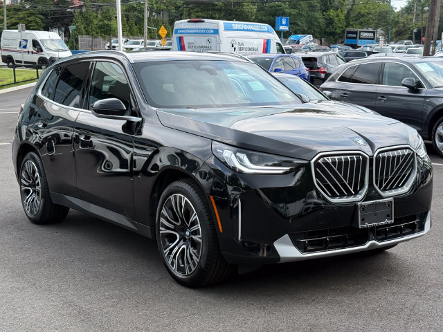 Used 2026 BMW X3 xDrive30i w/ Convenience Package AWD/4WD image 3
