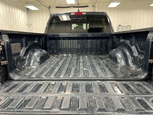 Used 2025 RAM 1500 Laramie AWD/4WD image 24