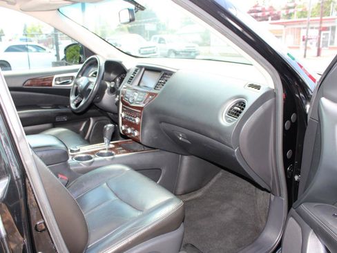 Used 2013 Nissan Pathfinder SL w/ SL Premium Pkg AWD/4WD image 18