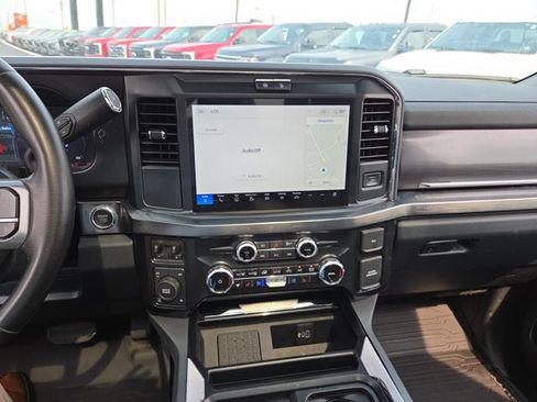 Used 2025 Ford F250 Lariat w/ Black Appearance Package AWD/4WD image 16