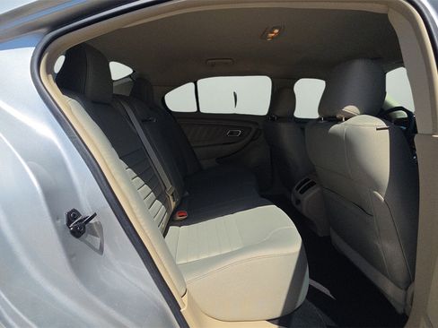 Used 2018 Ford Taurus SE image 14