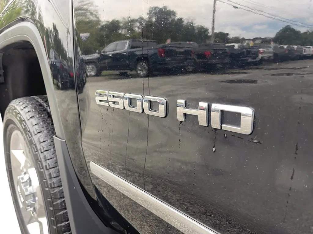 Used 2016 GMC Sierra 2500 SLT w/ Snow Plow Prep Package AWD/4WD image 12