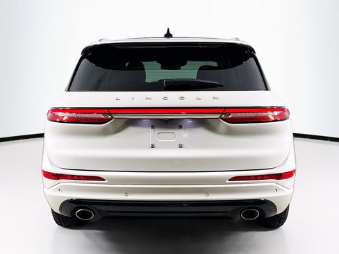 Used 2024 Lincoln Corsair Grand Touring image 32