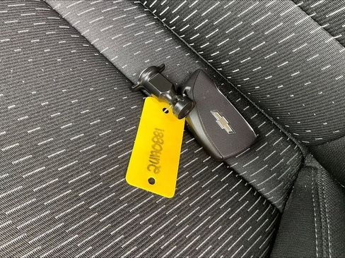 Used 2025 Chevrolet Equinox LT image 34