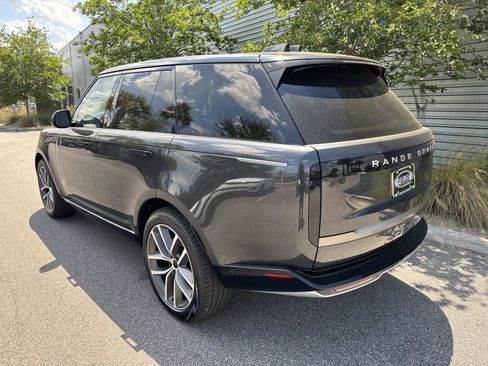 New 2026 Land Rover Range Rover SE AWD/4WD image 3
