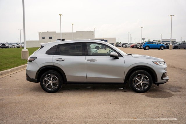 Used 2024 Honda HR-V EX-L image 8