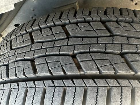 Used 2011 Ford E-350 and Econoline 350 XLT image 12