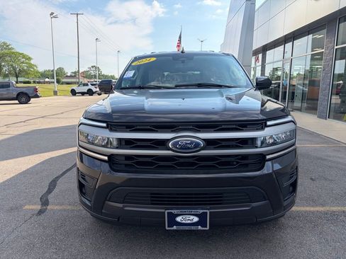 Used 2024 Ford Expedition Max XLT AWD/4WD image 30