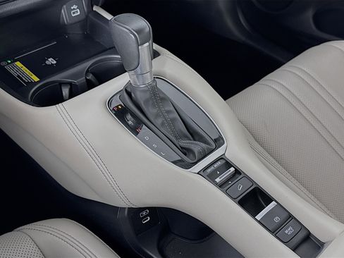 Certified 2024 Honda HR-V EX-L image 16