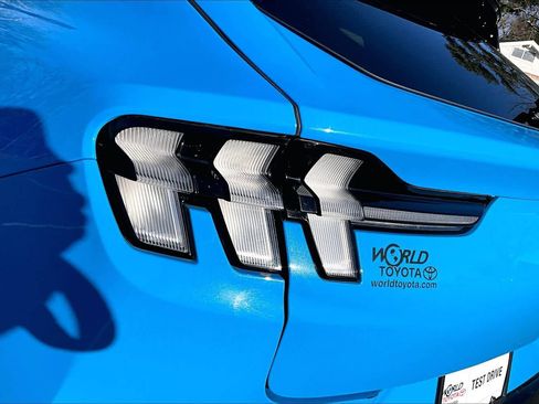 Used 2023 Ford Mustang Mach-E Premium image 27