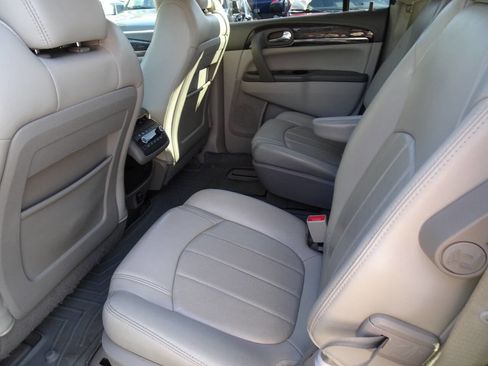 Used 2015 Buick Enclave Leather image 26