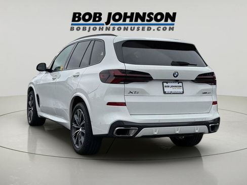Used 2024 BMW X5 xDrive40i w/ M Sport Package AWD/4WD image 4