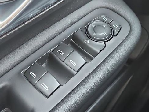 Certified 2024 GMC Terrain SLE image 22