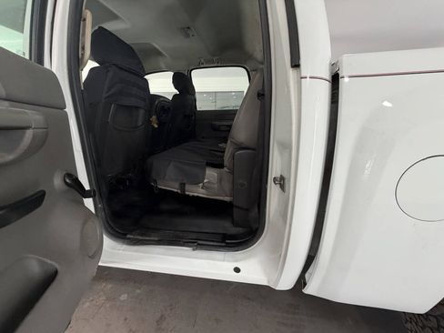 Used 2011 Chevrolet Silverado 1500 W/T RWD image 24