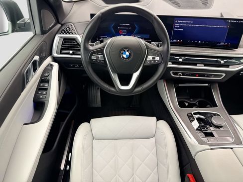 Used 2026 BMW X5 sDrive40i w/ Climate Comfort Package RWD image 10