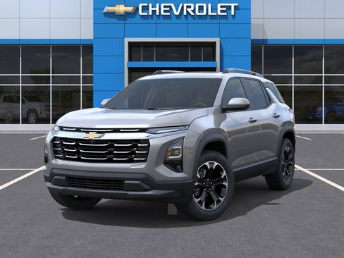 New 2026 Chevrolet Equinox LT w/ Convenience Package II AWD/4WD image 6