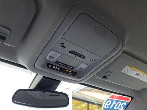 Used 2019 GMC Acadia SLT image 34