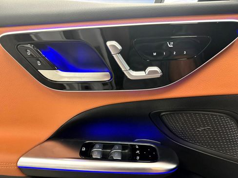 Used 2023 Mercedes-Benz C 300 4MATIC Sedan image 19