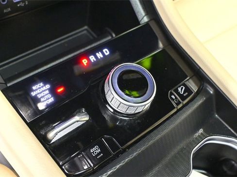 Used 2023 Jeep Grand Cherokee 4xe image 28