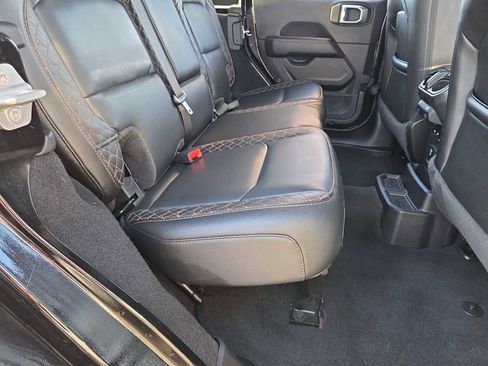 Used 2021 Jeep Wrangler Unlimited Sahara image 22