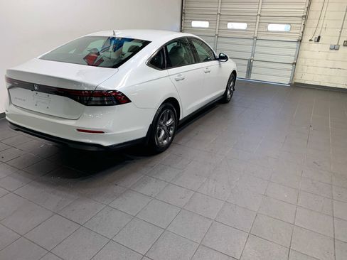Used 2024 Honda Accord EX image 3