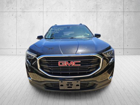 Used 2018 GMC Terrain SLE w/ Driver Convenience Package AWD/4WD image 4