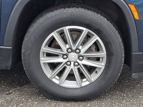 Used 2023 Chevrolet Traverse LT AWD/4WD image 27