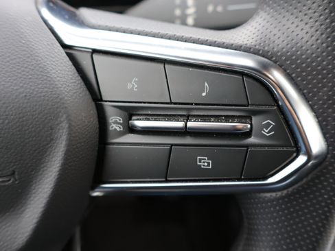 Used 2025 Chevrolet Equinox EV LT image 20