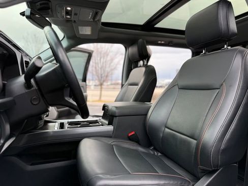 Used 2023 Ford F350 Lariat w/ Tow Technology Package image 14