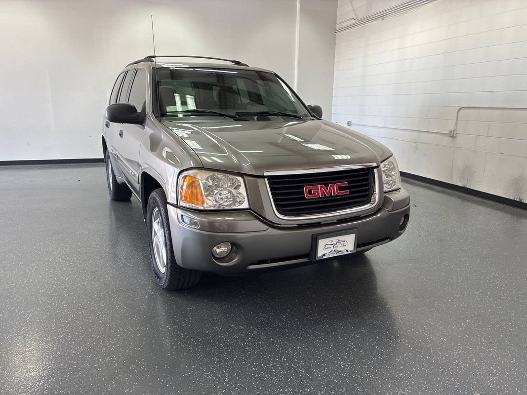 Used 2005 GMC Envoy SLE w/ Sle Preferred Equipment Group AWD/4WD image 1