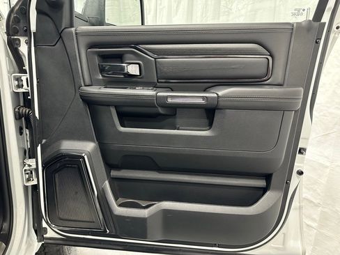 Used 2024 RAM 2500 Limited image 58