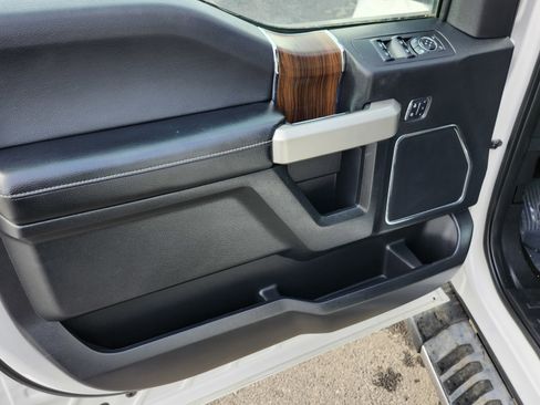 Used 2016 Ford F150 Lariat image 28