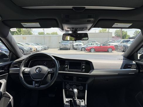 Used 2019 Volkswagen Jetta R-Line FWD image 12