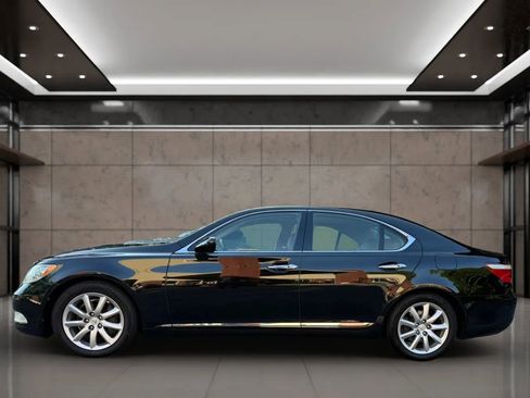 Used 2009 Lexus LS 460 RWD image 4