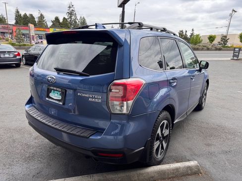 Used 2017 Subaru Forester 2.5i Limited w/ Protection Package #2 AWD/4WD image 8