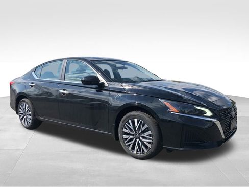 New 2025 Nissan Altima 2.5 SV w/ SV Premium Package image 7