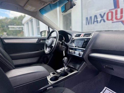 Used 2017 Subaru Outback 2.5i Premium w/ Popular Package #2 AWD/4WD image 46