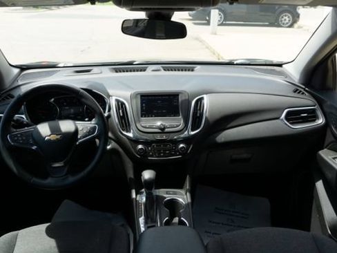 Used 2023 Chevrolet Equinox LT FWD image 12