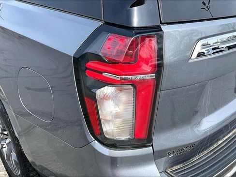 Used 2022 Chevrolet Tahoe LT AWD/4WD image 22