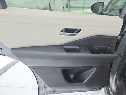 New 2026 Nissan Pathfinder SL FWD image 35