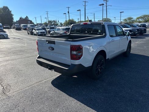 New 2025 Ford Maverick Lariat w/ Black Appearance Package image 7
