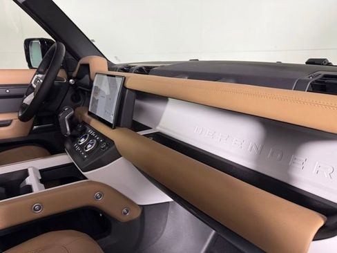 New 2025 Land Rover Defender 110 S image 35